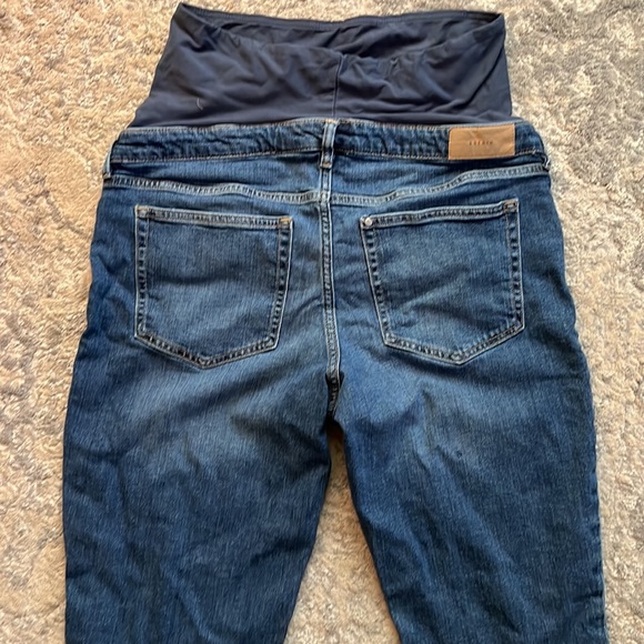 Capri, Lynx, boyfriend, jeans, with rips in the knees - Picture 3 of 4